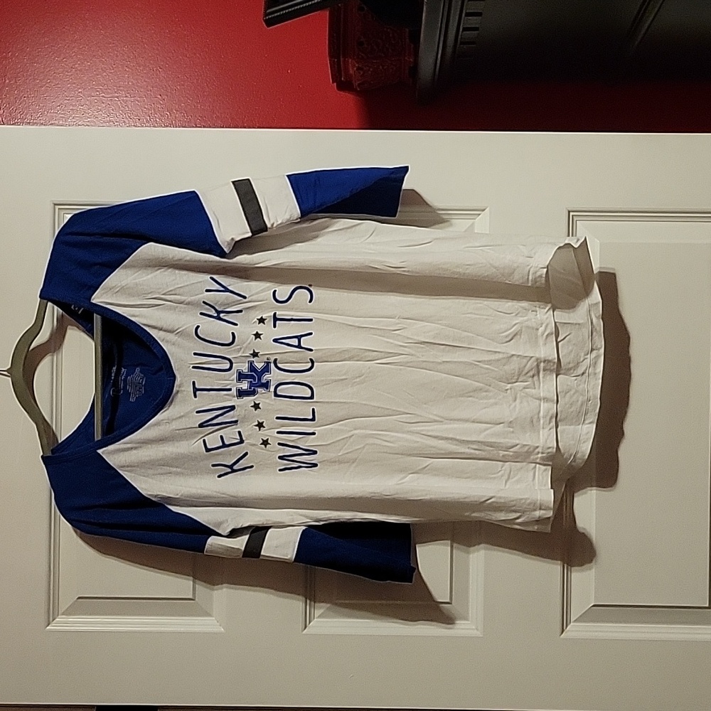 Women's UK top, size xl, smoke and pet free home.